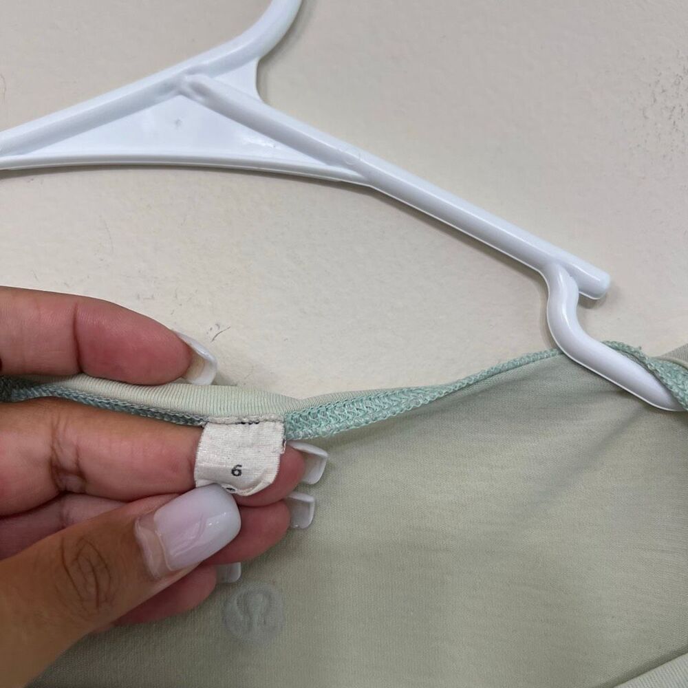 Lululemon Mint Green Back in Action Long Sleeve Shirt 6 Women - Picture 4 of 7